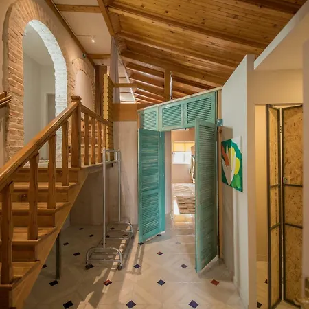 Mosaic * تيرانا