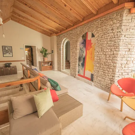 Albergue Mosaic Tirana