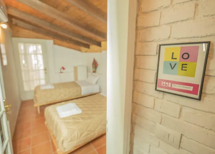 Mosaic Hostel Tirana